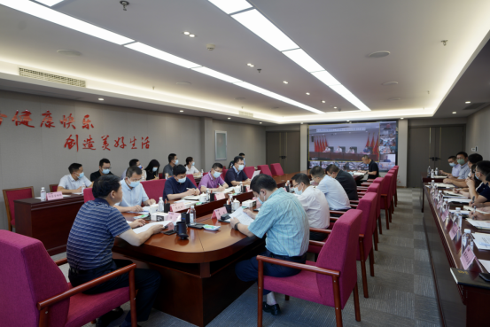 尊龙凯时集团召开疫情防控工作领导小组2022年第3次会议 集团党委书记、董事长、疫情防控工作领导小组第一组长任丁主持会议并讲话